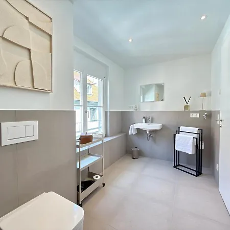 - Am Badgarten - Direkte Seelage Apartman *