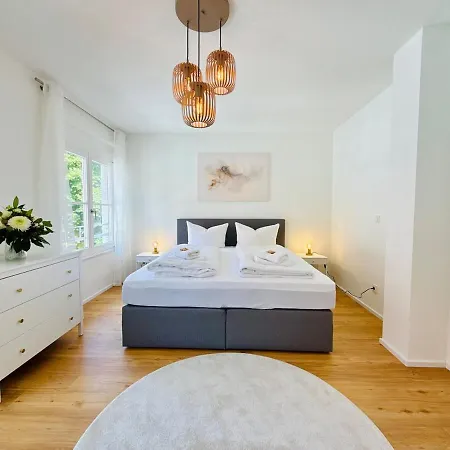 Apartment Stays - Am Badgarten - Direkte Seelage *